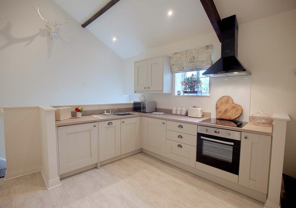 Linton Court Coach House Apartment Settle Room photo